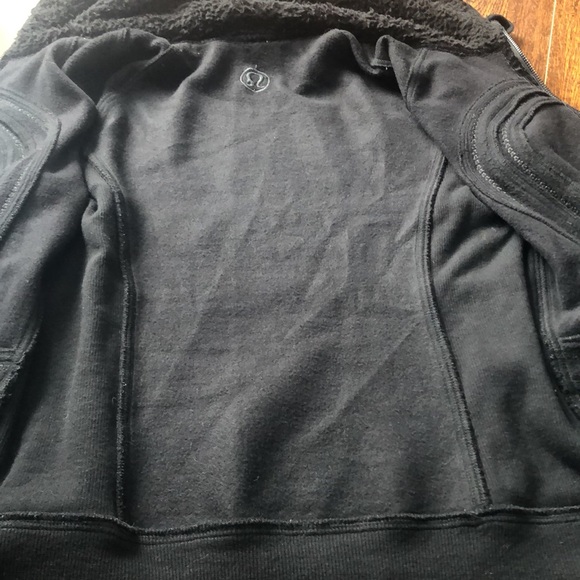 Lululemon Scuba Style Zip up Sweatshirt (without hood)!!! - Picture 5 of 6